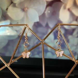 🍁5/$25 New! Mini Butterfly Dangle Earrings